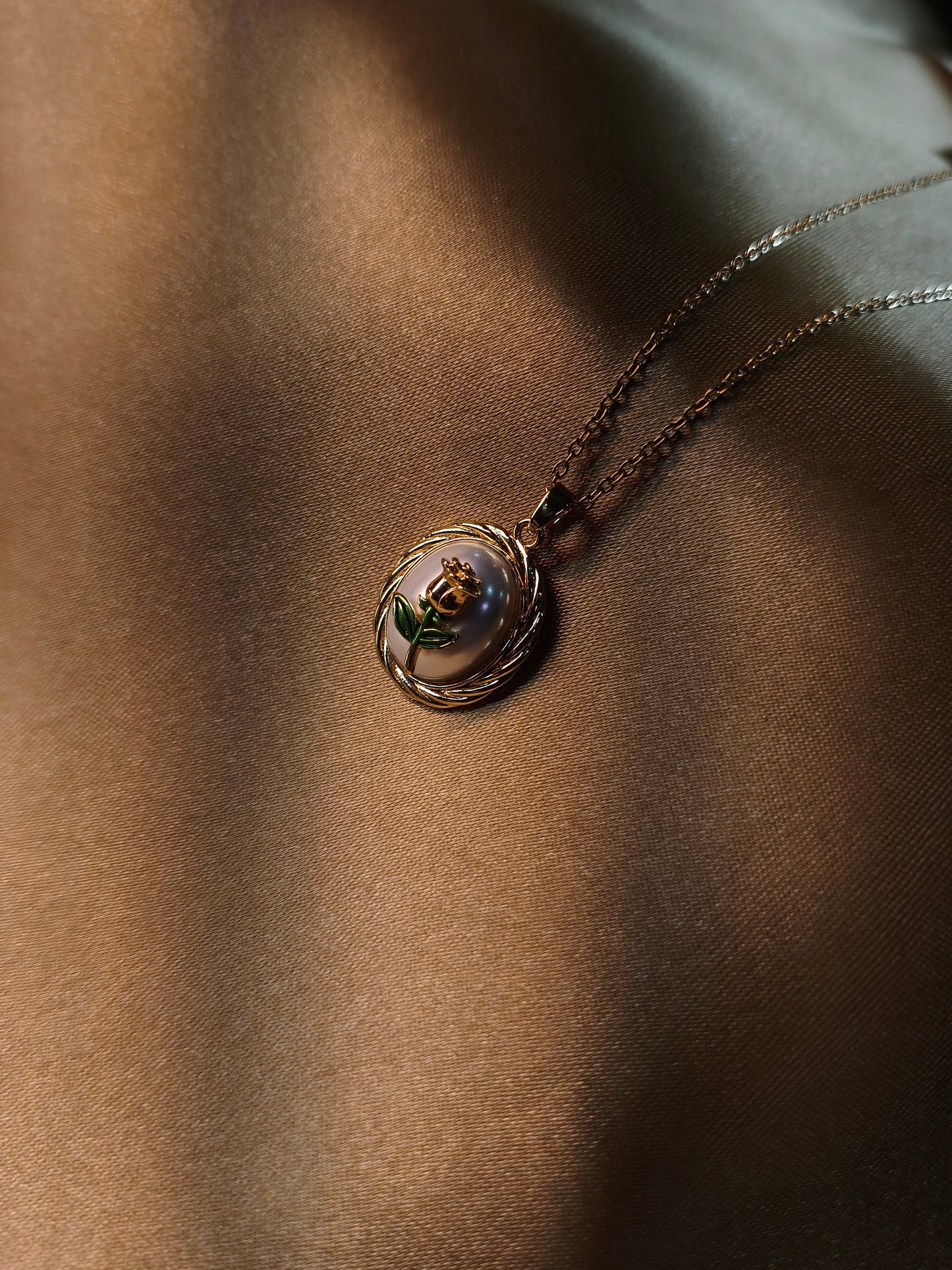 Golden Rose Pearl Pendant