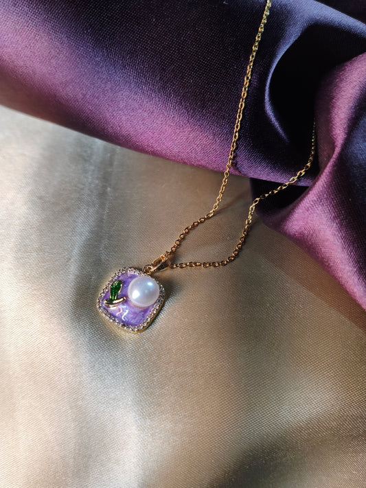 Lavender Pearl Glow Pendant