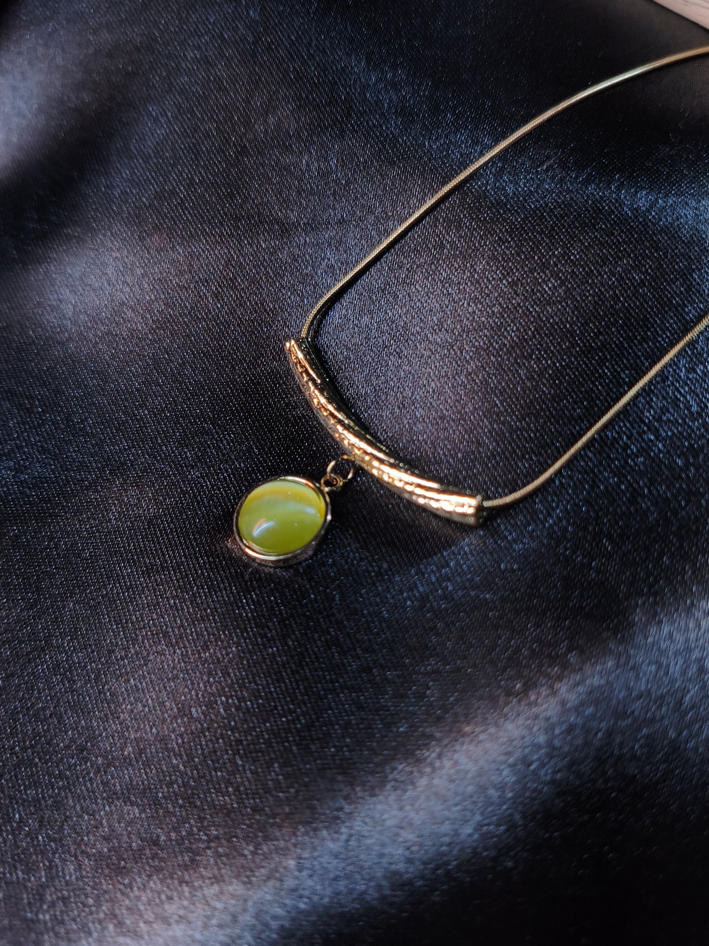 Golden Olive Cat-Eye Pendant