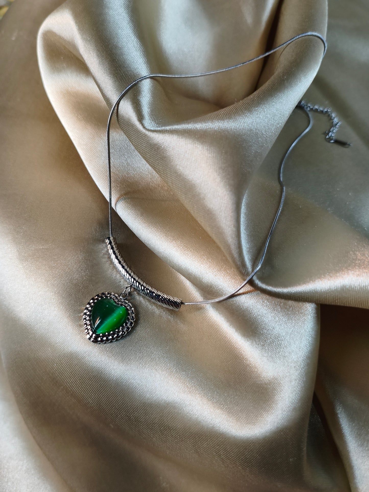 Green Cat-Eye Heart Pendant