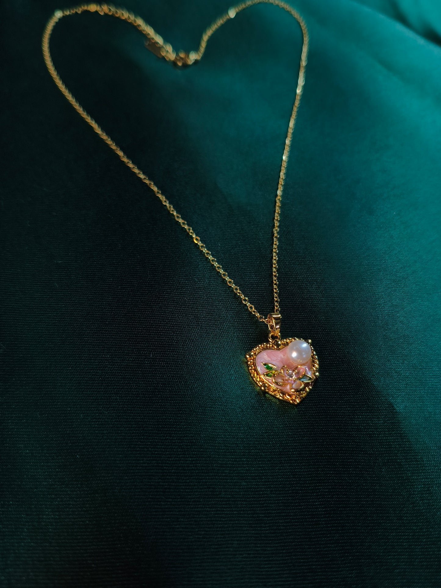 Pearl Bloom Heart Pendant