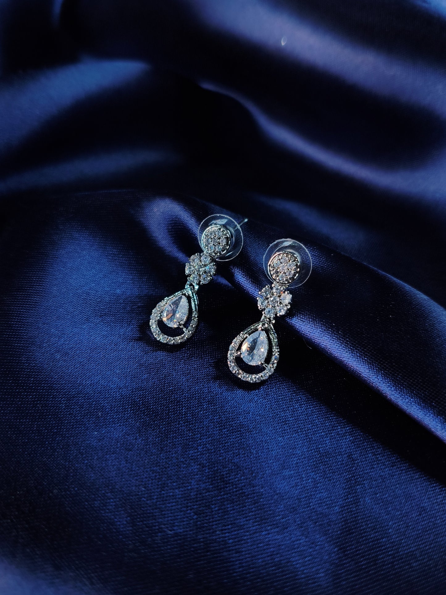 Silver Dewdrop CZ Necklace with Earrings & Maangtikka