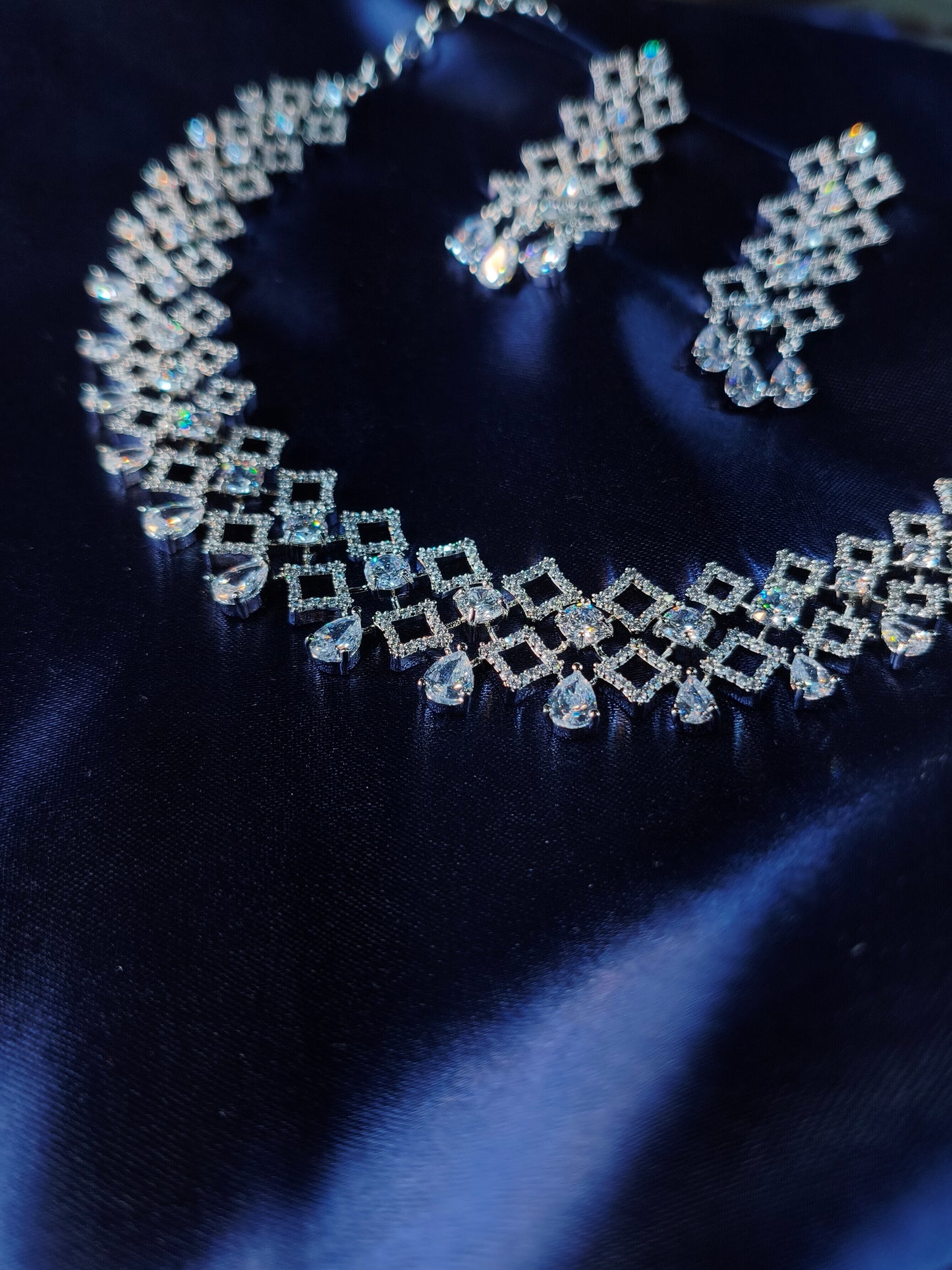 Frosted Lattice CZ Choker Necklace Set