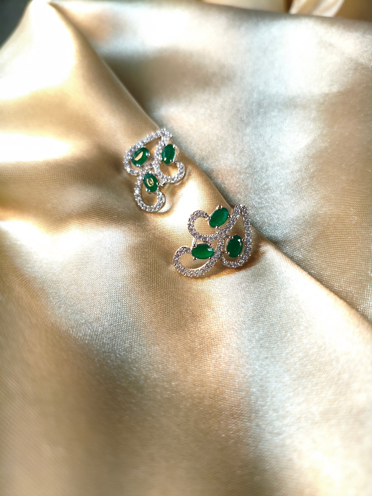 Emerald Wave CZ Necklace Set