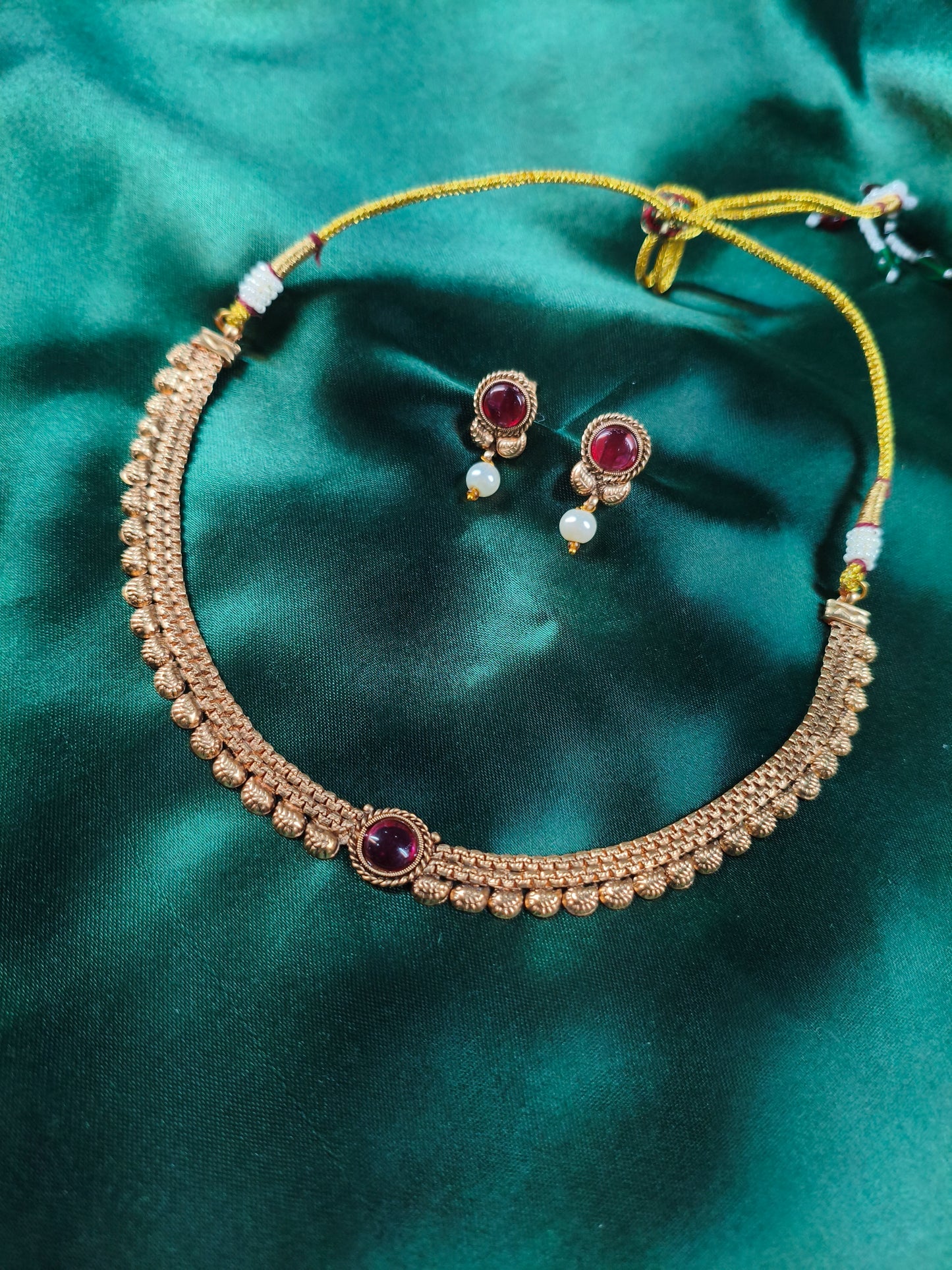 Ruby Glow Minimal Antique Choker Set