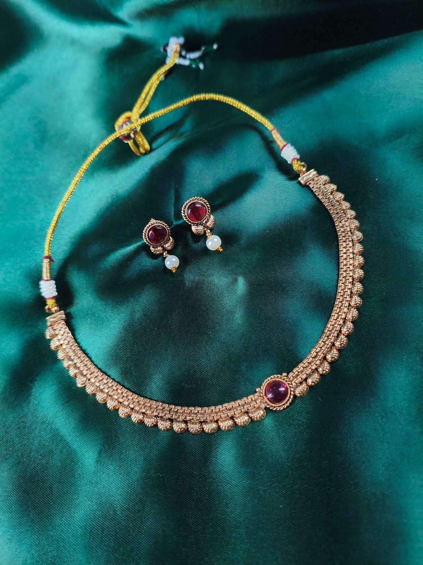 Ruby Glow Minimal Antique Choker Set