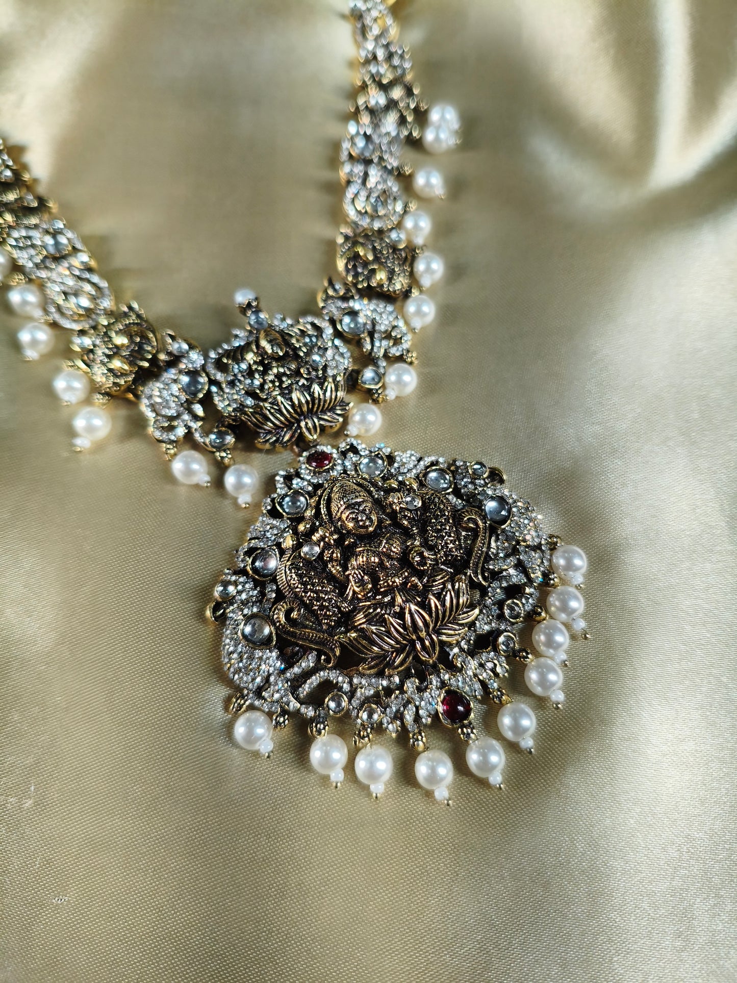 Antique Lakshmi Lotus Necklace Set with Pearl Halo